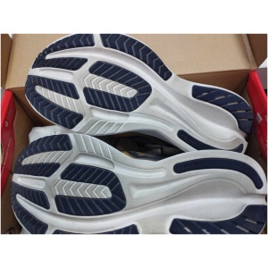 SAUC1. Buty sportowe Saucony Ride 15 r. 40,5