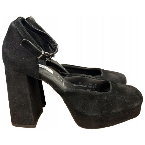 Najlepszy Outlet W Warszawie Multioutlet - Damskie Zamszowe Buty Na Obcasie I Koturnie Mark&Amp;Spencer R.39,5