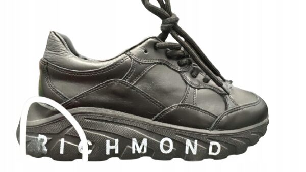 Multioutlet - Buty John Richmond R39