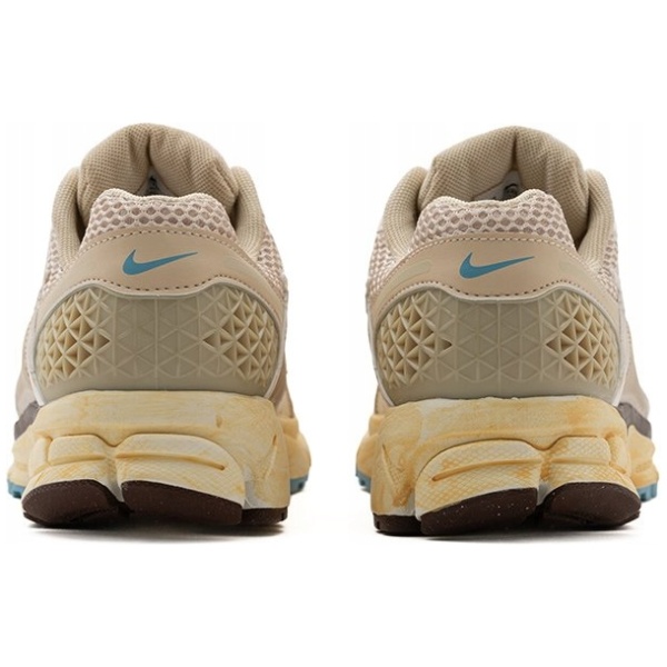 Multioutlet - Buty Nike Zoom Vomero 5 R36