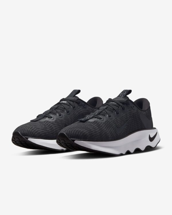 Najlepszy Outlet W Warszawie Multioutlet - Nike Wmns Nike Motiva R.35,5